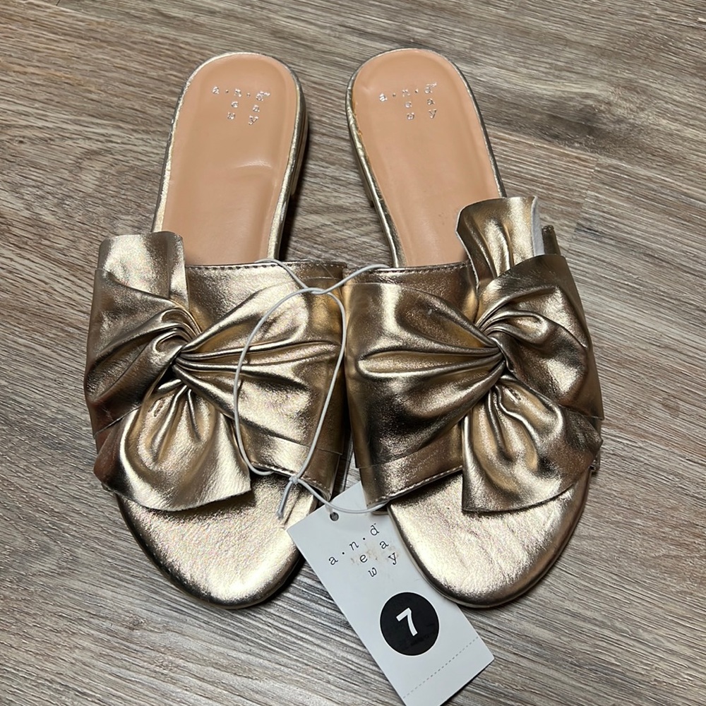 NWT a.new.day Womens one strap sandals in size 7